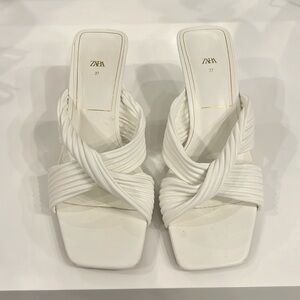 Zara white kitten heel summer sandal